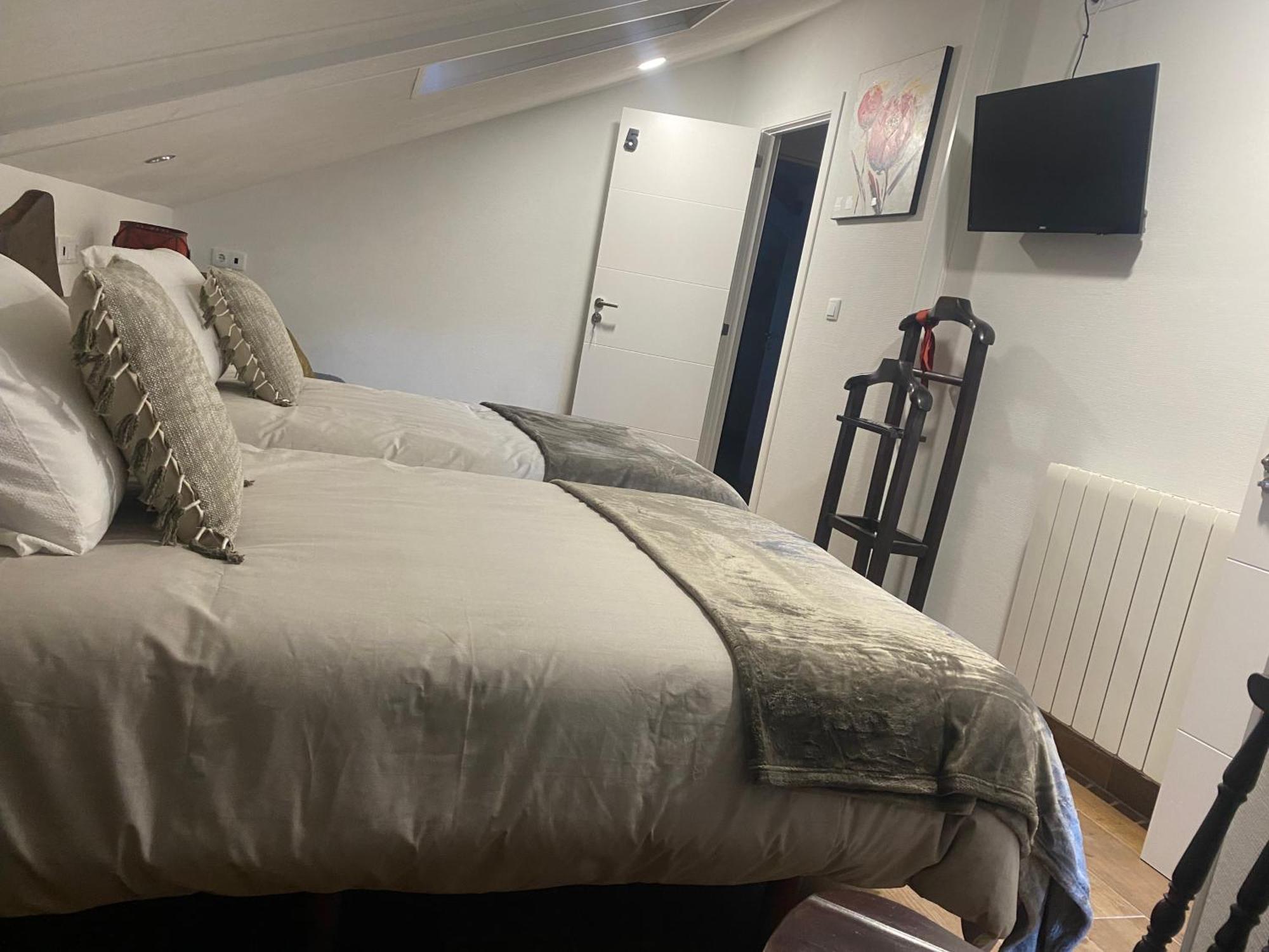 ポンテベドラ Os Fentos Bed & Breakfast エクステリア 写真